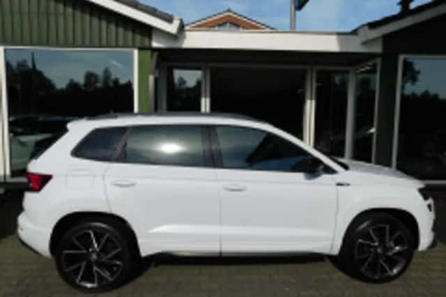 Škoda Karoq (2021) thumbnail 4