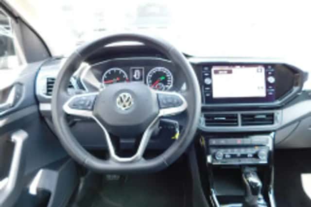 Volkswagen T-Cross (2019) thumbnail 3