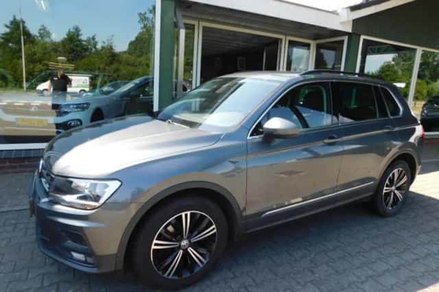 Volkswagen Tiguan (2019) thumbnail 1