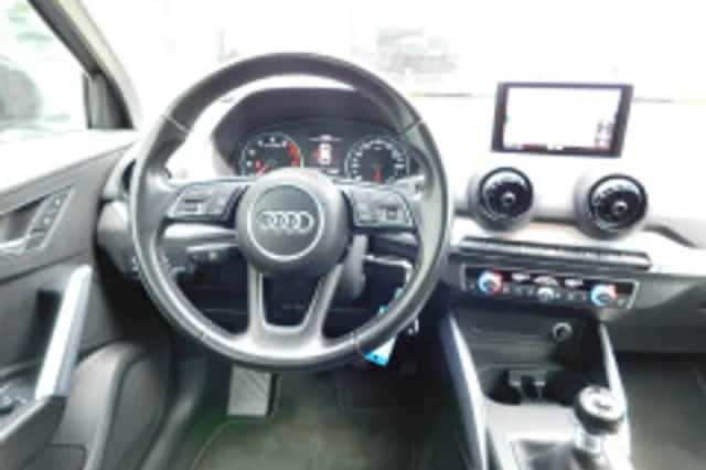 Audi Q2 (2017) thumbnail 3