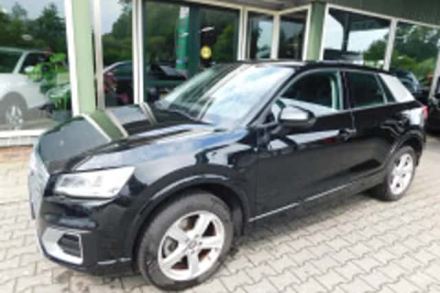 Audi Q2 (2017) thumbnail 6