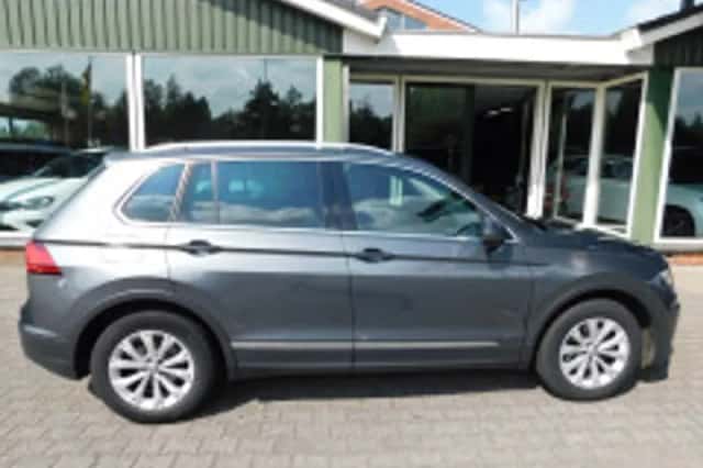 Volkswagen Tiguan (2019) thumbnail 4