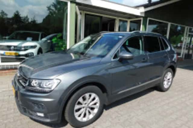 Volkswagen Tiguan (2019) thumbnail 6