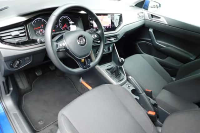 Volkswagen Polo (2020) thumbnail 2