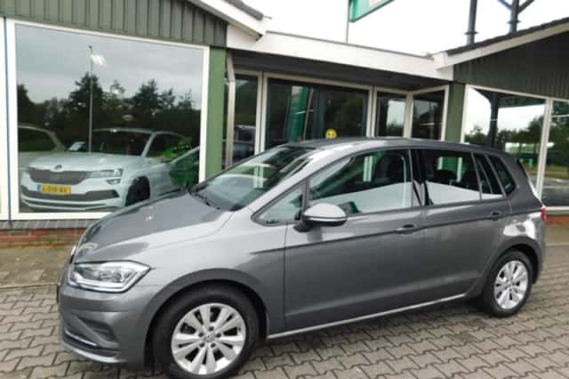 Volkswagen Golf-sportsvan (2019) thumbnail 1