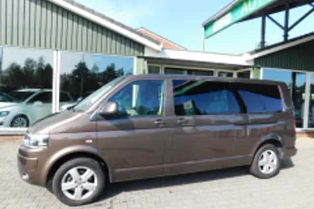 Volkswagen Transporter (2015) thumbnail 5