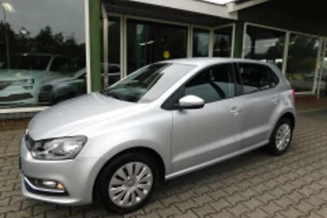 Volkswagen Polo (2015) thumbnail 6