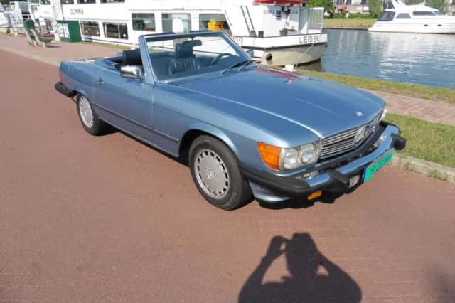 Mercedes-Benz 560 SL (1986) thumbnail 5