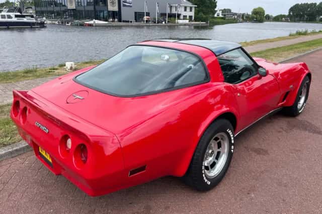 Chevrolet Corvette (1980) thumbnail 5