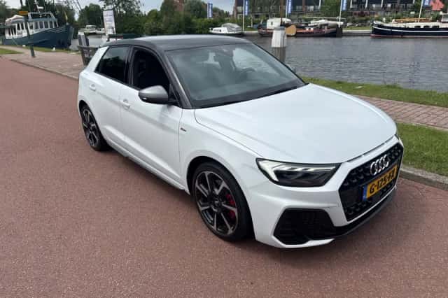 Audi A1 (2019) thumbnail 3