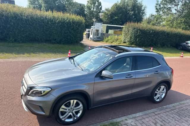 Mercedes-Benz GLA-Klasse (2016) thumbnail 6