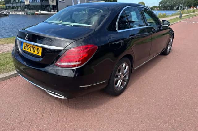 Mercedes-Benz C-Klasse (2015) thumbnail 6