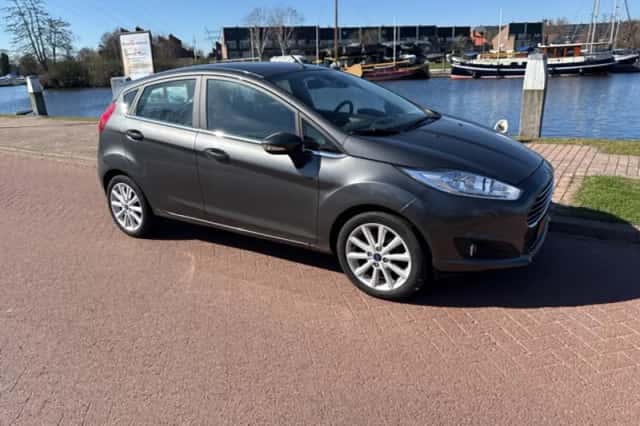 Ford Fiesta (2017) thumbnail 1