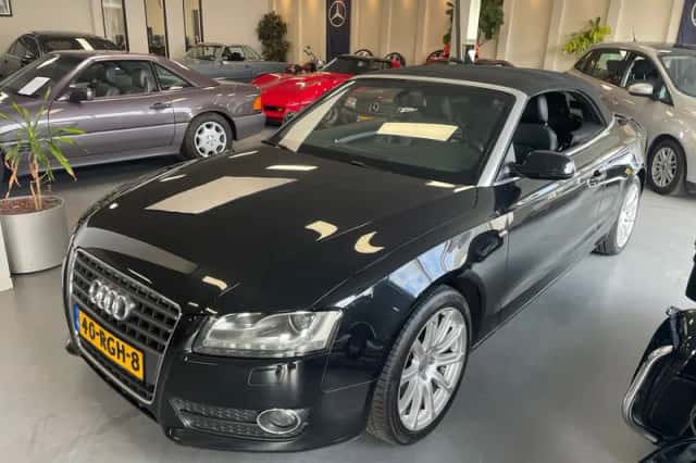 Audi A5 (2010) thumbnail 2
