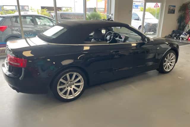 Audi A5 (2010) thumbnail 5