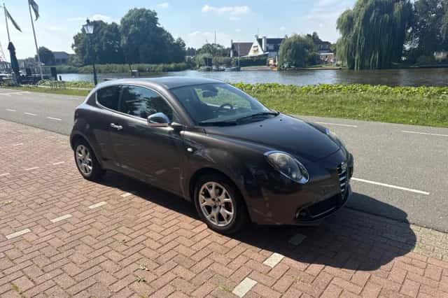 Alfa Romeo Mito (2015) thumbnail 1