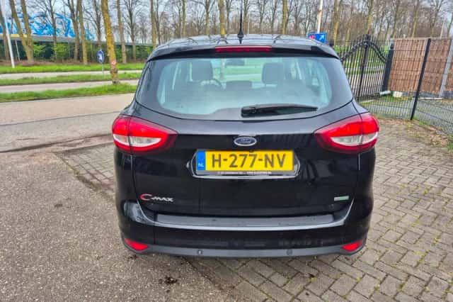 Ford C-Max (2016) thumbnail 5