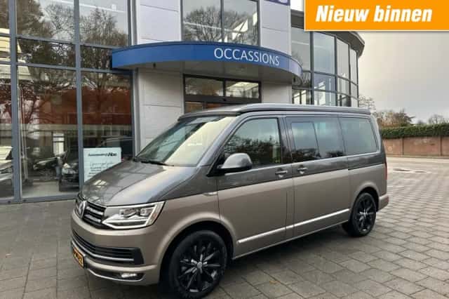 Volkswagen Multivan (2018) thumbnail 1
