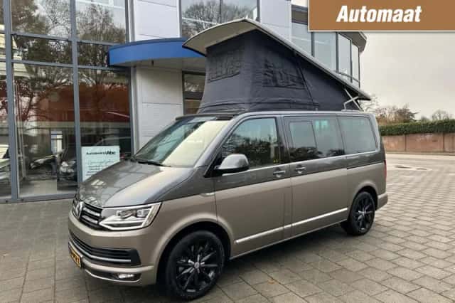Volkswagen Multivan (2018) thumbnail 2