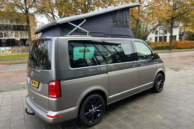 Volkswagen Multivan (2018) thumbnail 6