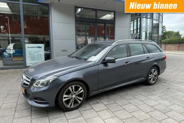 Mercedes-Benz E-Klasse (2015) thumbnail 1