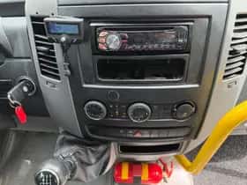 Volkswagen Crafter (2014) thumbnail 9