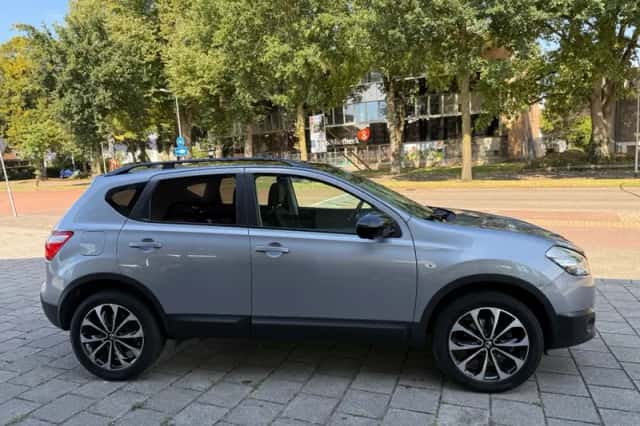 Nissan Qashqai (2013) thumbnail 4