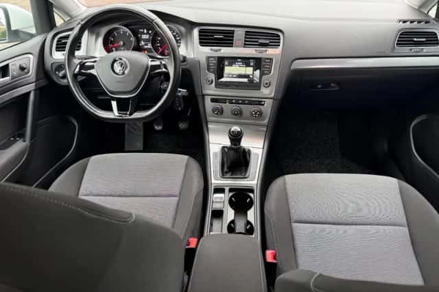 Volkswagen Golf (2014) thumbnail 6