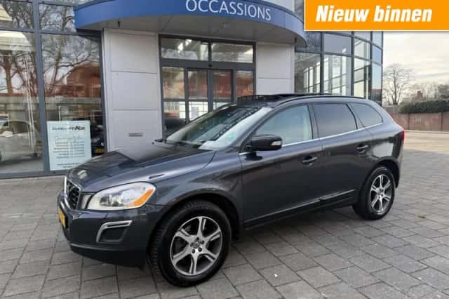 Volvo XC60 (2011) thumbnail 1