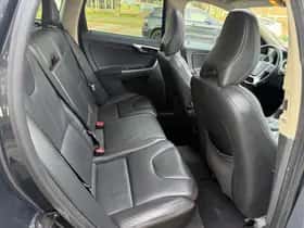 Volvo XC60 (2011) thumbnail 22