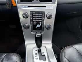 Volvo XC60 (2011) thumbnail 9