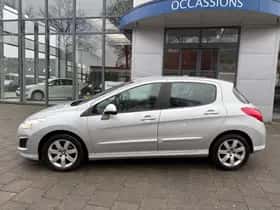 Peugeot 308 (2013) thumbnail 15