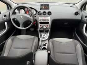 Peugeot 308 (2013) thumbnail 6