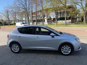 SEAT Ibiza (2012) thumbnail 4