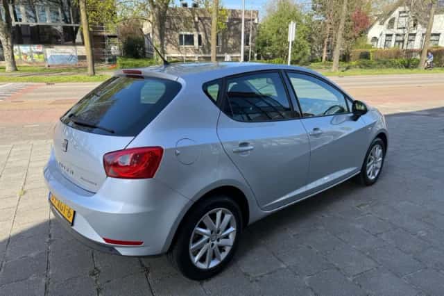 SEAT Ibiza (2012) thumbnail 5