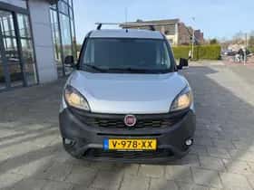 Fiat Doblo (2019) thumbnail 2