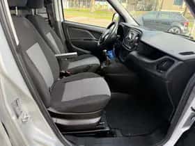 Fiat Doblo (2019) thumbnail 17