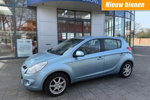 Hyundai i20 (2010) thumbnail 1