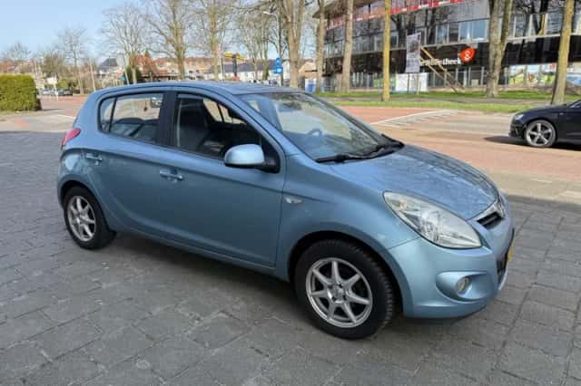 Hyundai i20 (2010) thumbnail 2