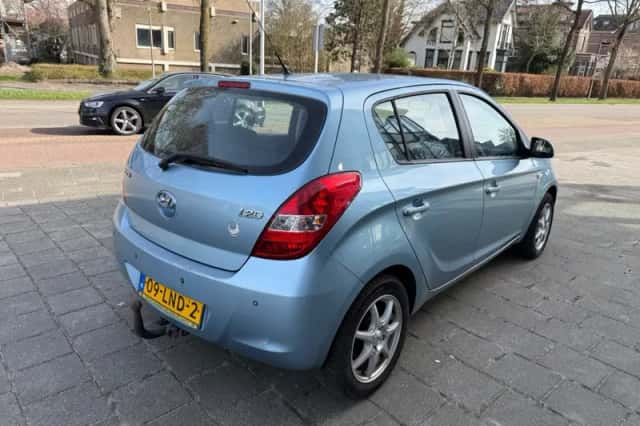Hyundai i20 (2010) thumbnail 4
