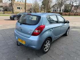 Hyundai i20 (2010) thumbnail 4