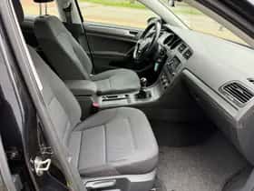 Volkswagen Golf (2013) thumbnail 21