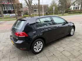 Volkswagen Golf (2013) thumbnail 5