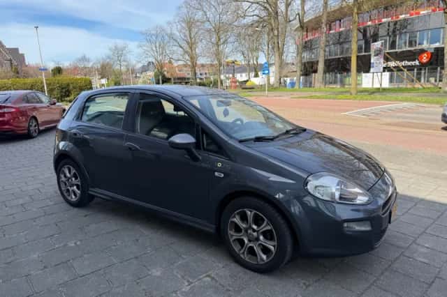 Fiat Punto (2014) thumbnail 3