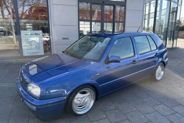 Volkswagen Golf (1997) thumbnail 1