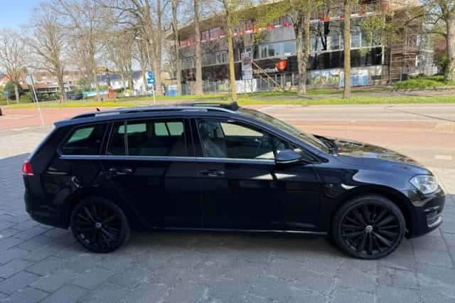 Volkswagen Golf (2014) thumbnail 4