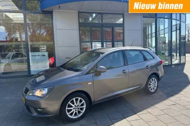 SEAT Ibiza (2016) thumbnail 1