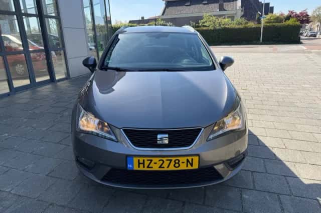 SEAT Ibiza (2016) thumbnail 2