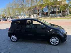 Renault Twingo (2011) thumbnail 4