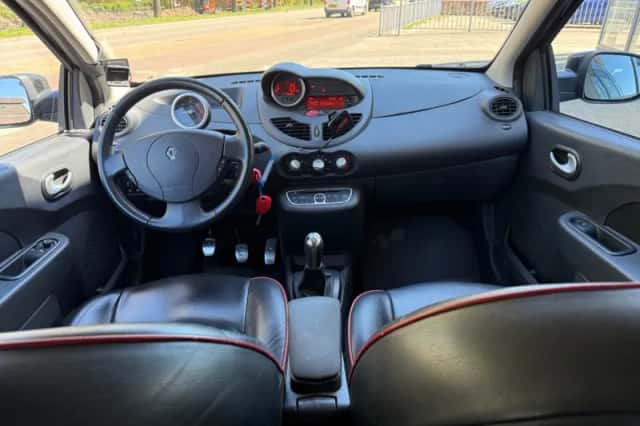 Renault Twingo (2011) thumbnail 6